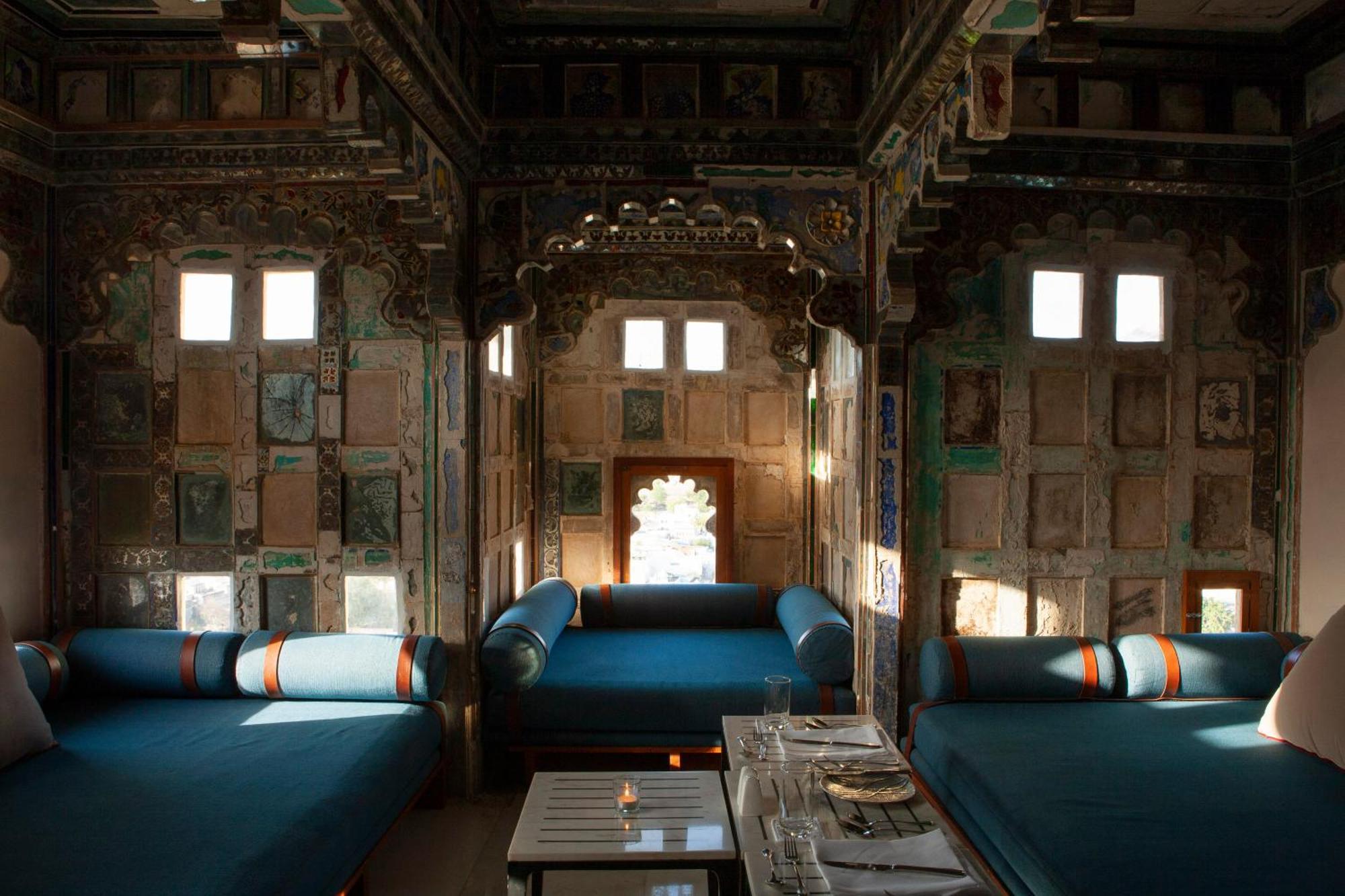 Отель Raas Devigarh Delwara Экстерьер фото